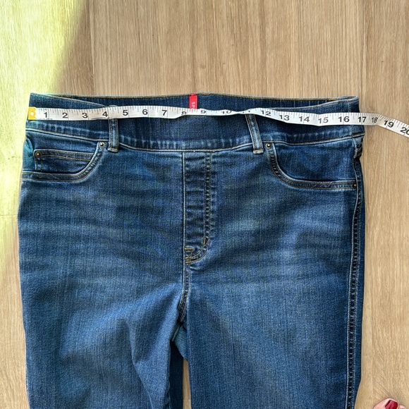 SPANXshape EveryWear Flare Jeans sz XL - Picture 2 of 10